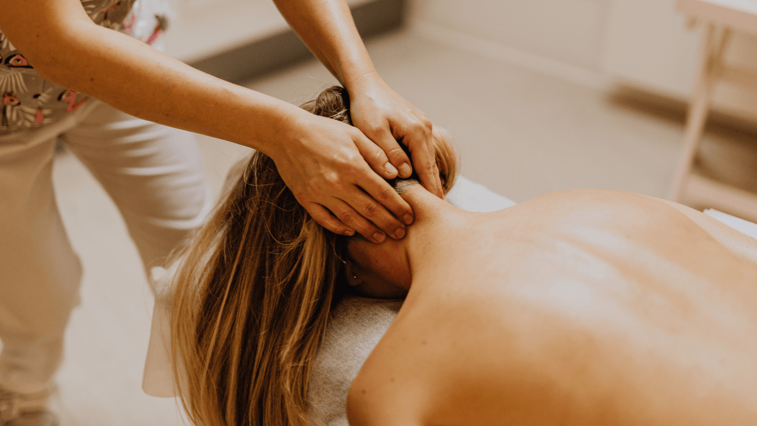 What Is Lomi Lomi Massage