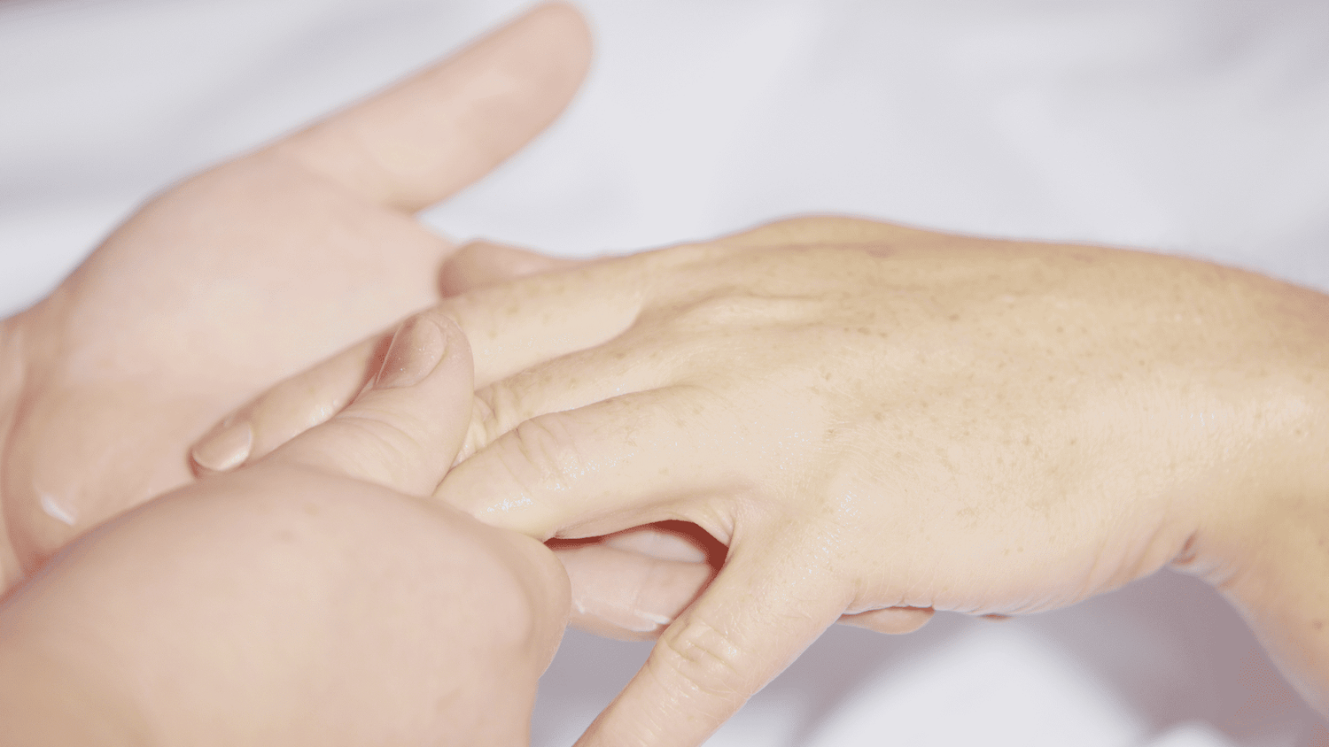 acupressure points on hand